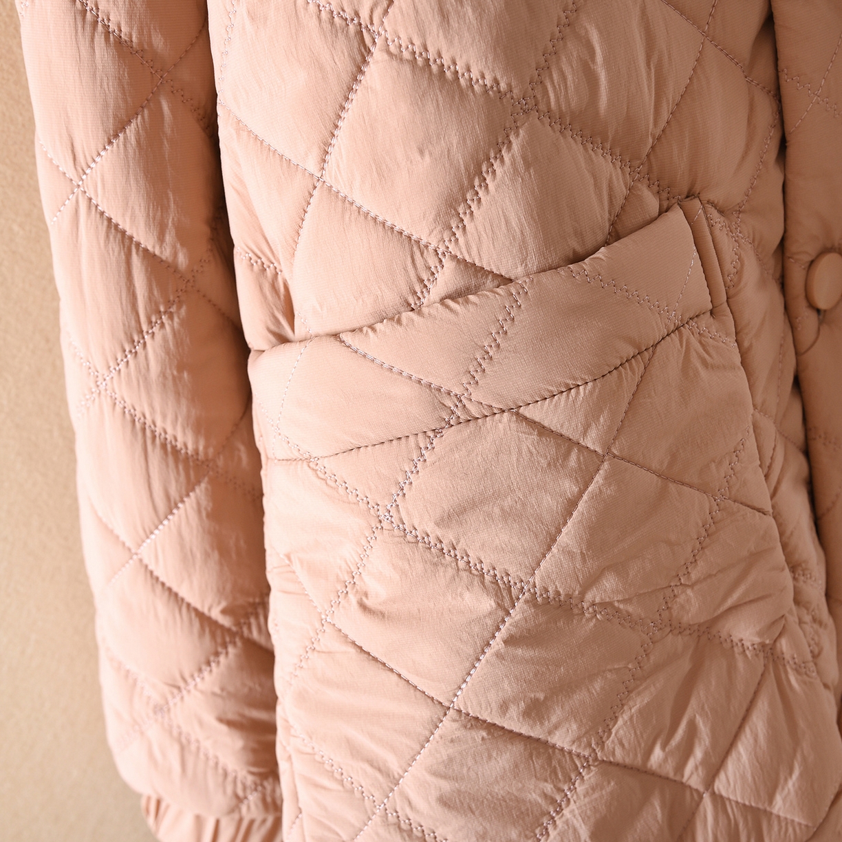 91家纺网 家纺一手货源 找家纺 （总）洛兰沙家居馆 2025新款只代发新款防风防水情侣夹棉睡衣男冬季女三层加厚保暖冬天家居服睡袍套装