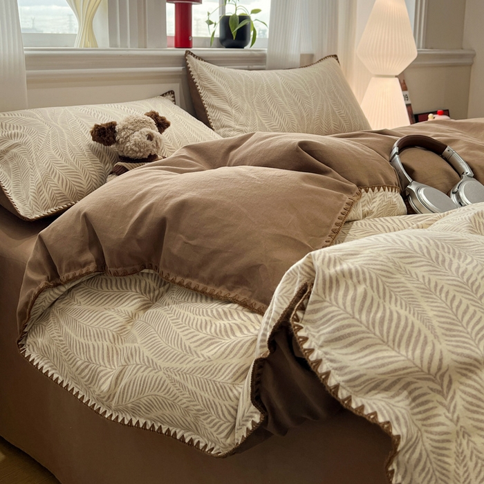 91家纺网 家纺一手货源 找家纺 棉生活家纺 2025新款简约北欧风全棉纯棉磨毛贝壳边四件套 追影