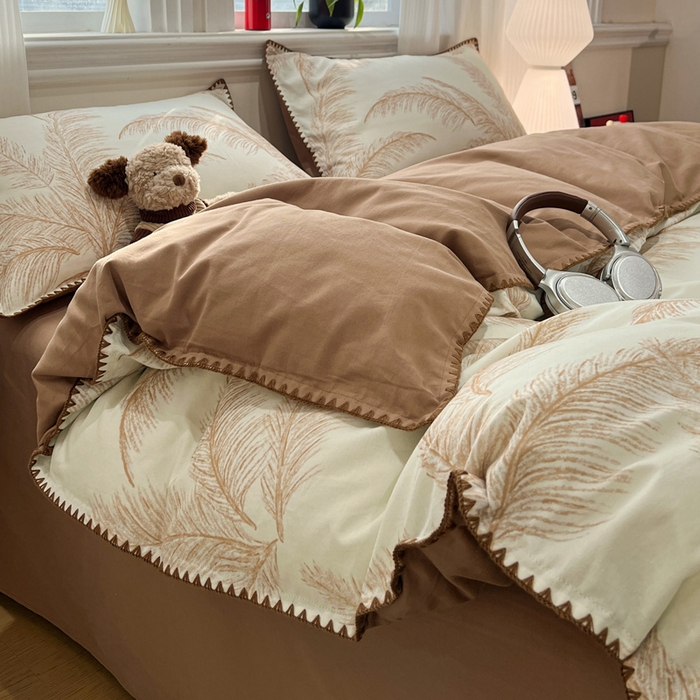 91家纺网 家纺一手货源 找家纺 棉生活家纺 2025新款简约北欧风全棉纯棉磨毛贝壳边四件套 绽放