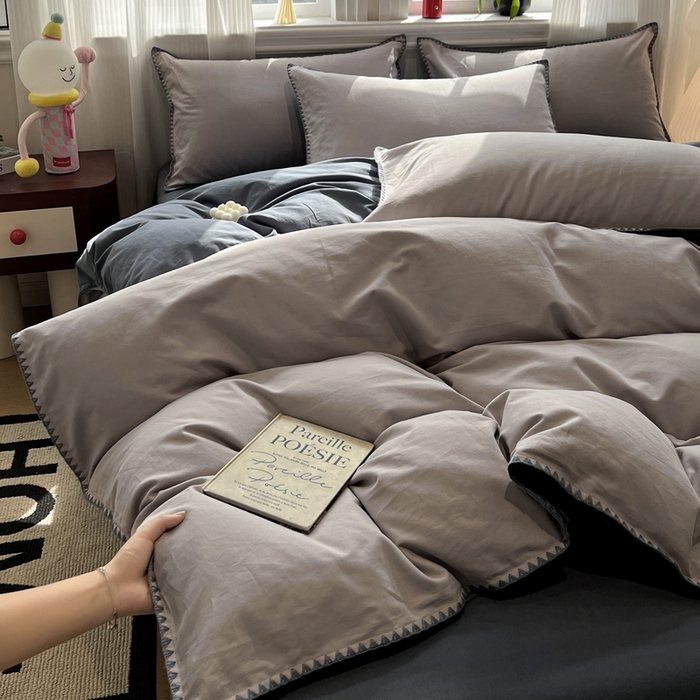 91家纺网 家纺一手货源 找家纺 棉生活家纺 2025新款简约北欧风全棉纯棉磨毛贝壳边四件套 蓝涧