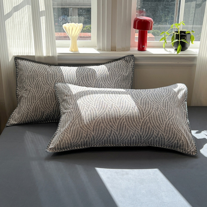 91家纺网 家纺一手货源 找家纺 棉生活家纺 2025新款简约北欧风全棉纯棉磨毛贝壳边四件套 流云