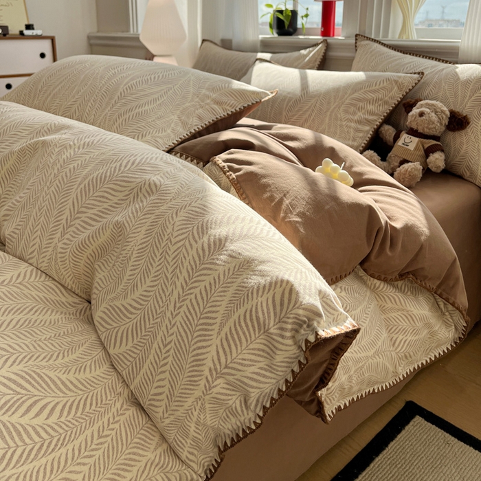 91家纺网 家纺一手货源 找家纺 棉生活家纺 2025新款简约北欧风全棉纯棉磨毛贝壳边四件套 追影