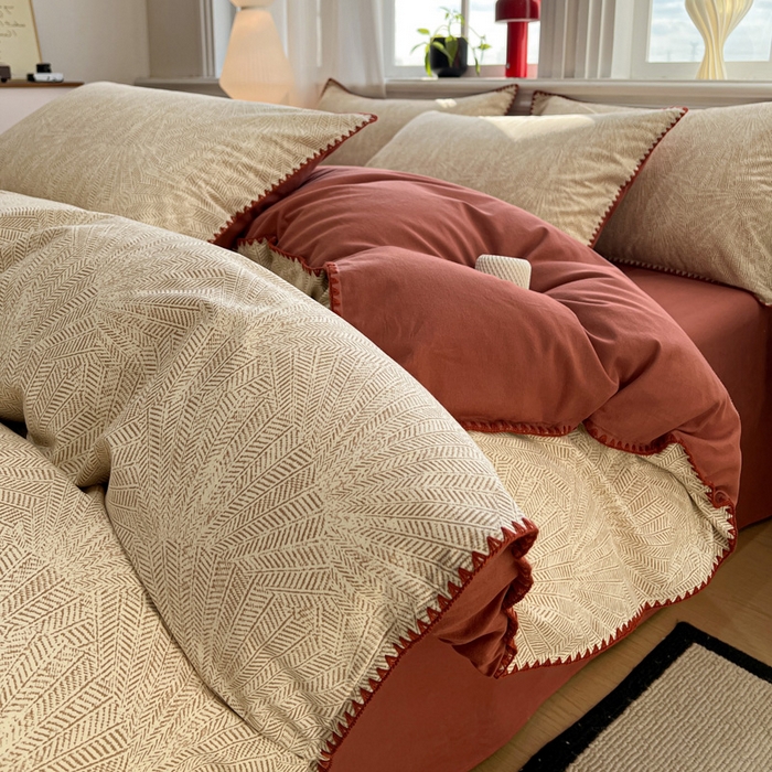 91家纺网 家纺一手货源 找家纺 棉生活家纺 2025新款简约北欧风全棉纯棉磨毛贝壳边四件套 枫情