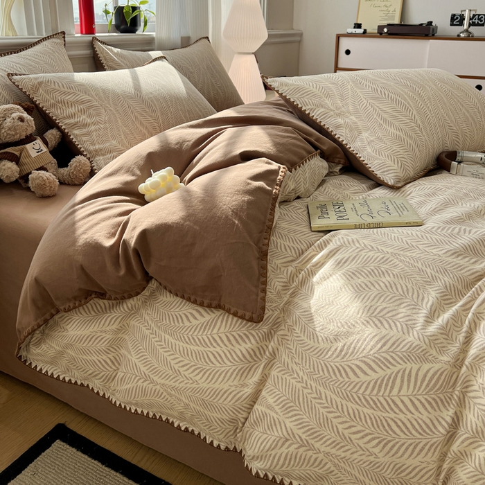 91家纺网 家纺一手货源 找家纺 棉生活家纺 2025新款简约北欧风全棉纯棉磨毛贝壳边四件套 追影