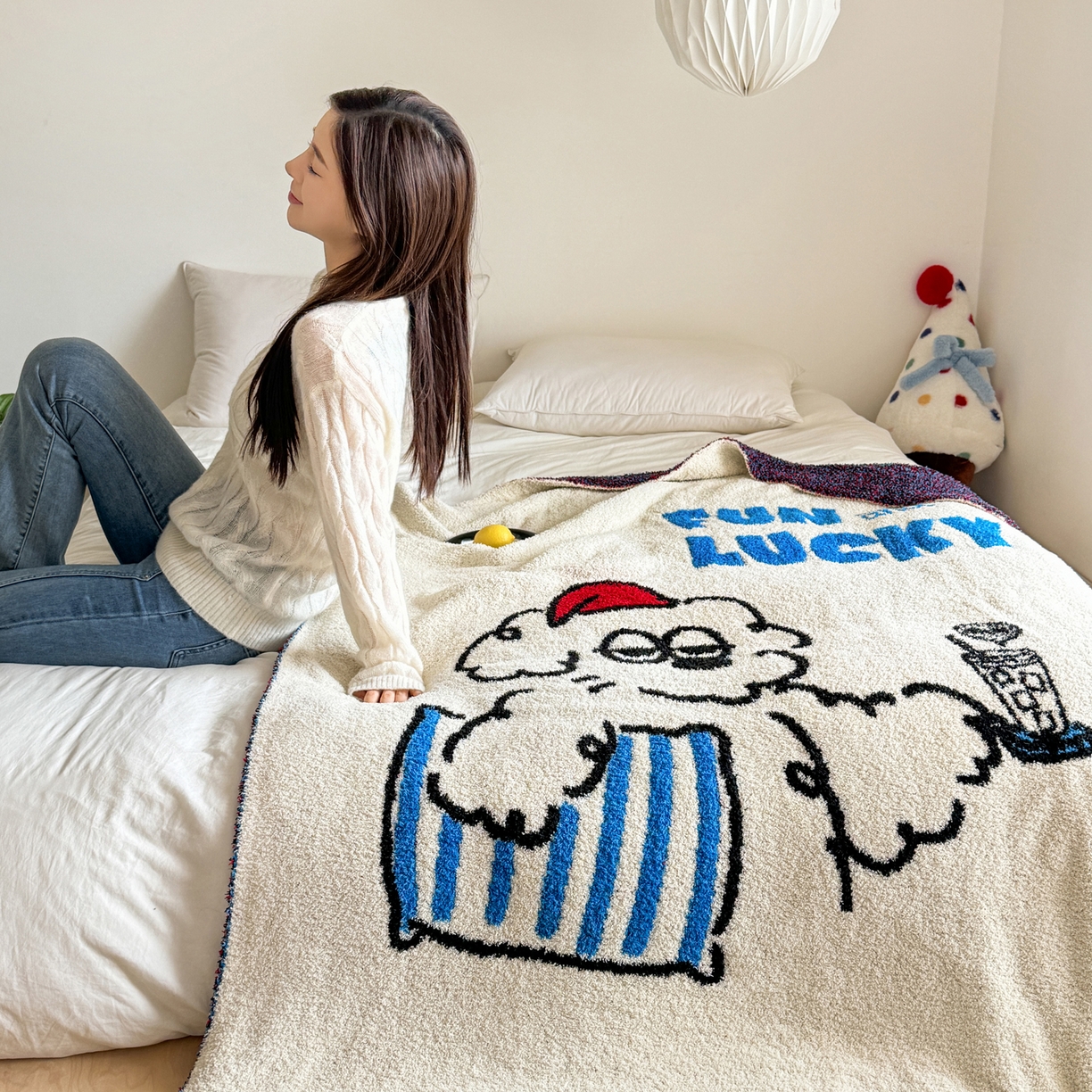 91家纺网 家纺一手货源 找家纺 丹本家纺 2025新款设计师原创多功能针织半边绒毛毯午休毯盖毯加厚毯子 幸运送餐狗