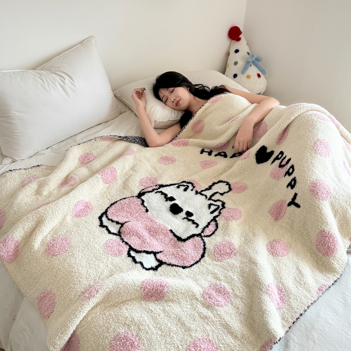 91家纺网 家纺一手货源 找家纺 （总）丹本家纺 2025新款设计师原创多功能针织半边绒毛毯午休毯盖毯加厚毯子