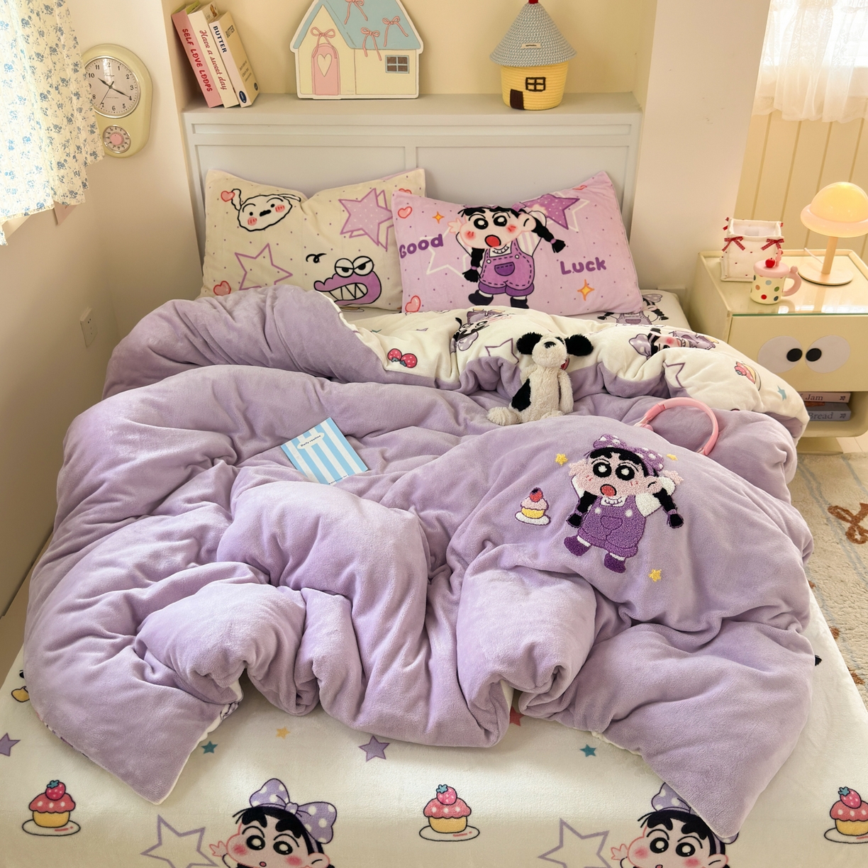 91家纺网 家纺一手货源 找家纺 一霖家纺 2025新款小清新牛奶绒毛巾绣四件套-第二波 甜品小新紫绒