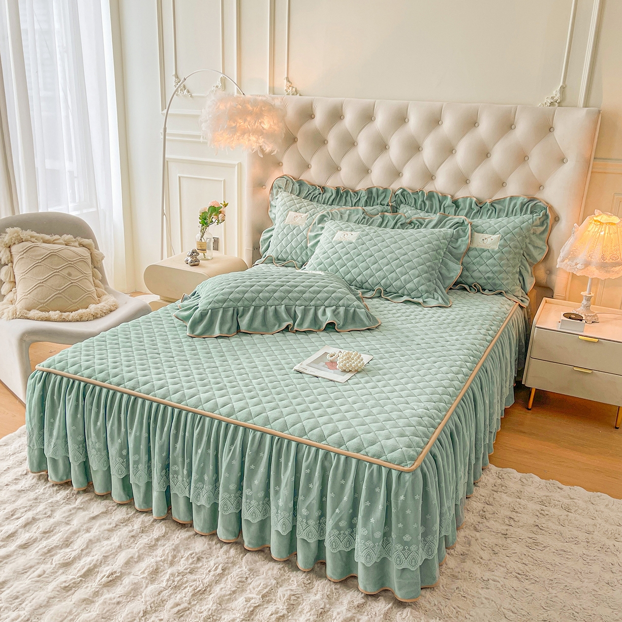 91家纺网 家纺一手货源 找家纺 情恒家纺 2025新款立体泡泡牛奶绒夹棉床裙三件套系列-浅语光年 浅语光年-水绿