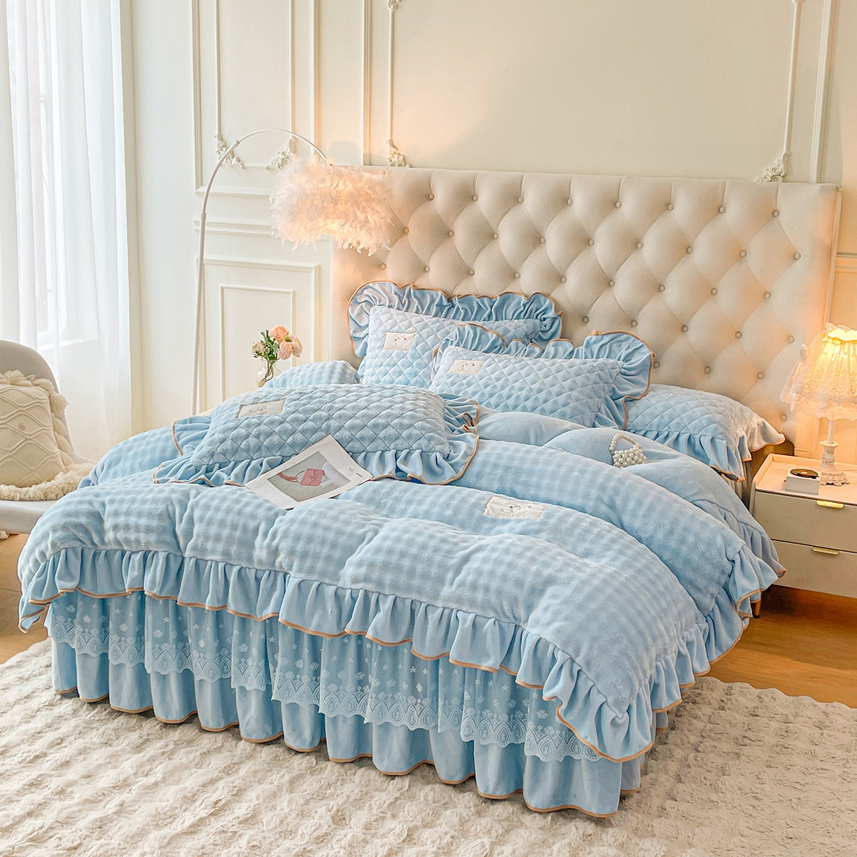 91家纺网 家纺一手货源 找家纺 情恒家纺 2025新款立体泡泡牛奶绒夹棉床裙四件套系列-浅语光年 浅语光年-蔚蓝