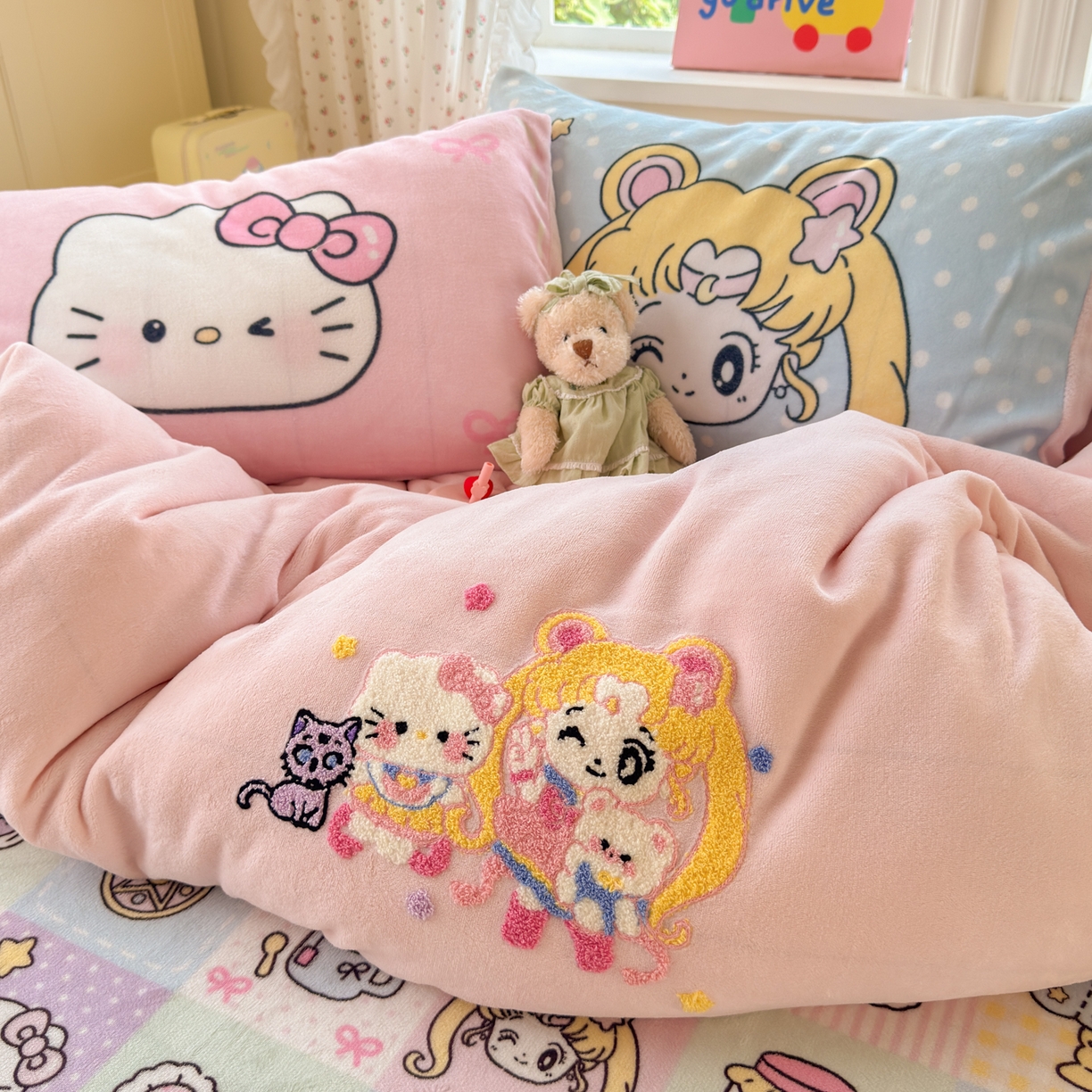 91家纺网 家纺一手货源 找家纺 乐童家纺 2025新款小清新牛奶绒毛巾绣四件套-第二波 美少女战士粉绒