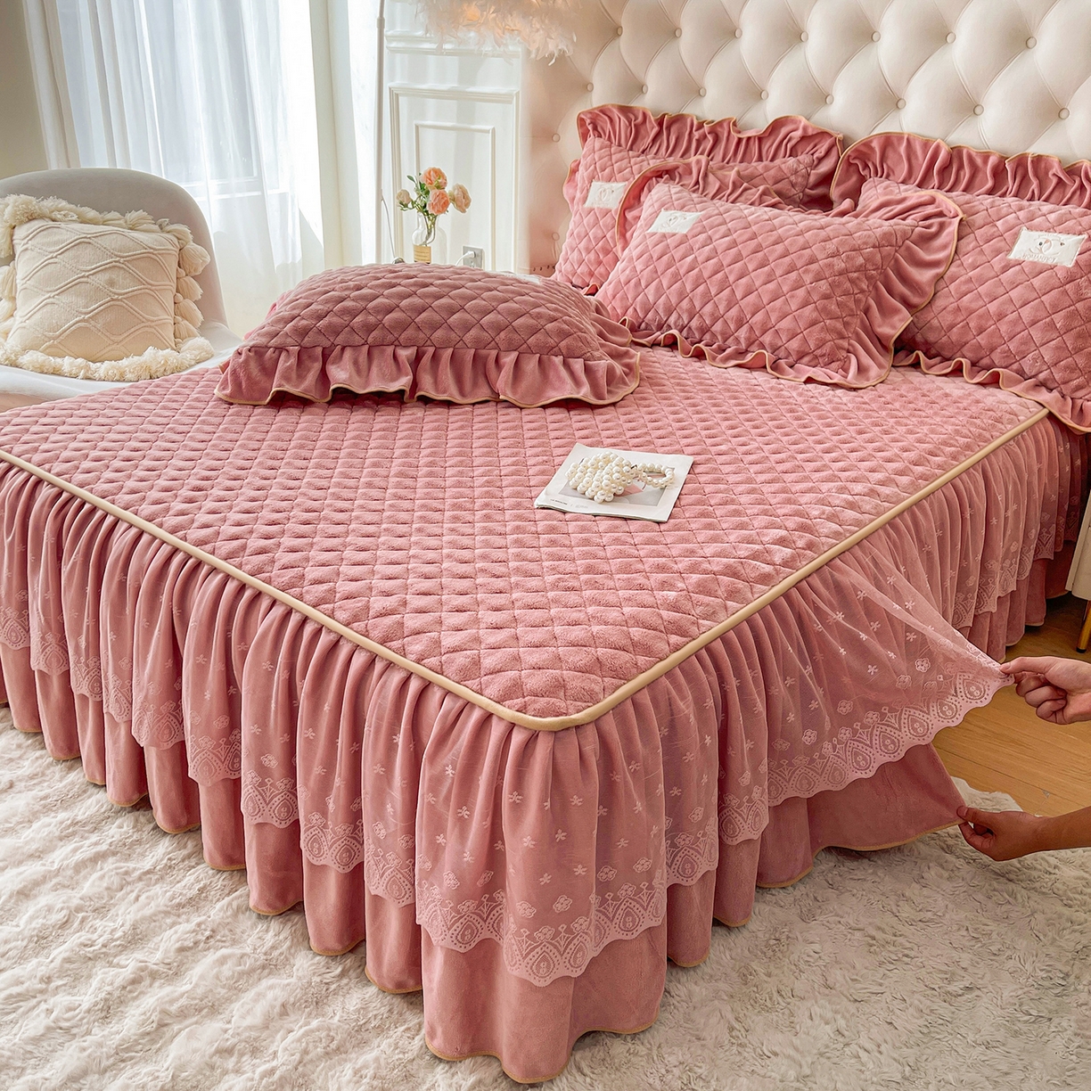 91家纺网 家纺一手货源 找家纺 情恒家纺 2025新款立体泡泡牛奶绒夹棉床裙四件套系列-浅语光年 浅语光年-豆沙