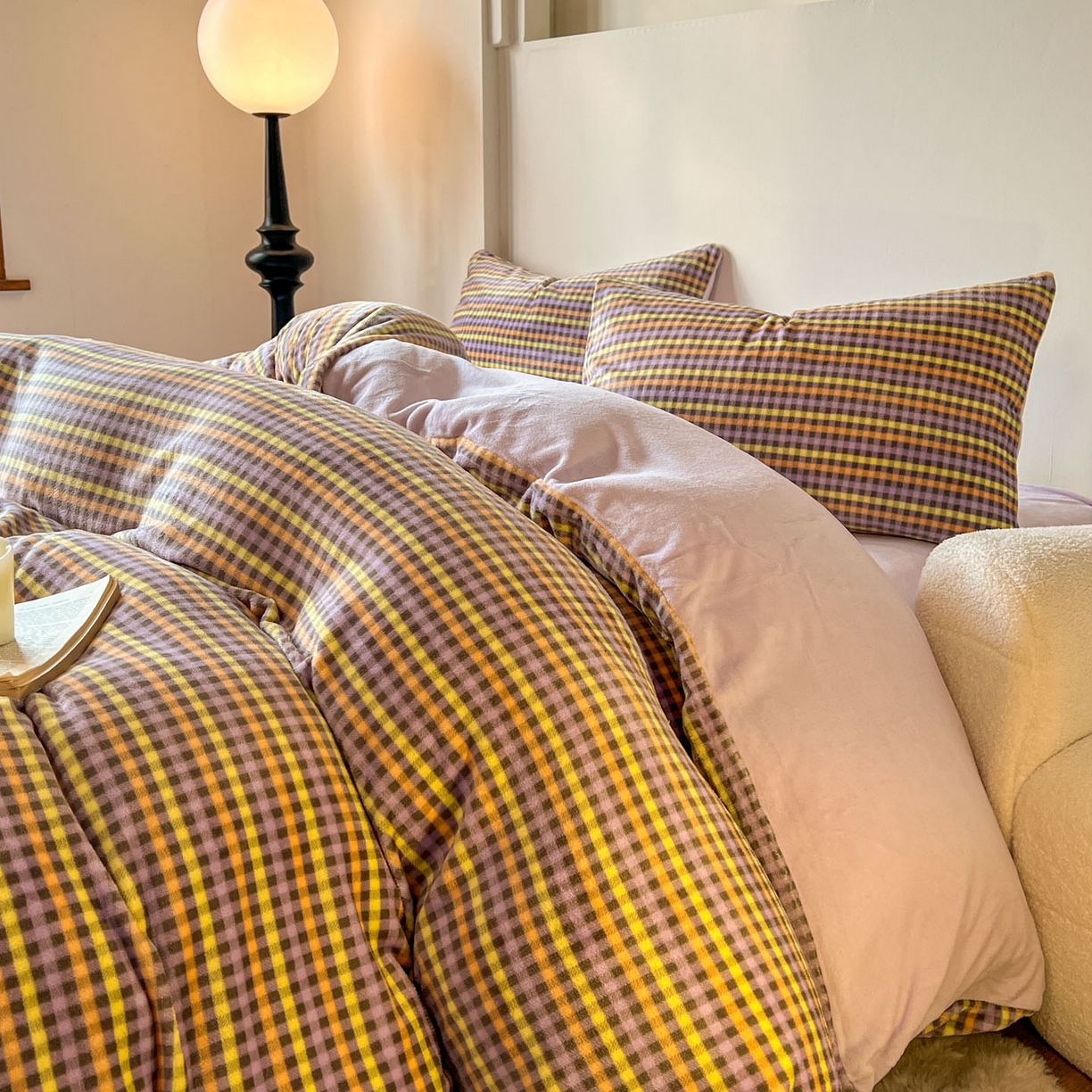 91家纺网 家纺一手货源 找家纺 思诺羽床笠 2025新款加厚牛奶绒印花四件套 彩韵