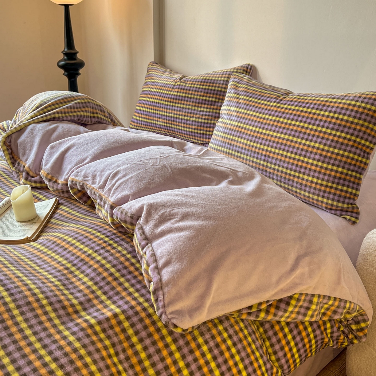 91家纺网 家纺一手货源 找家纺 思诺羽床笠 2025新款加厚牛奶绒印花四件套 彩韵