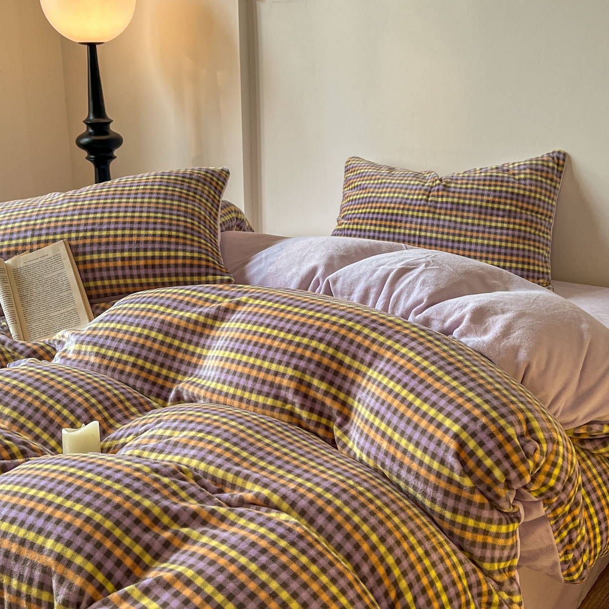 91家纺网 家纺一手货源 找家纺 思诺羽床笠 2025新款加厚牛奶绒印花四件套 彩韵