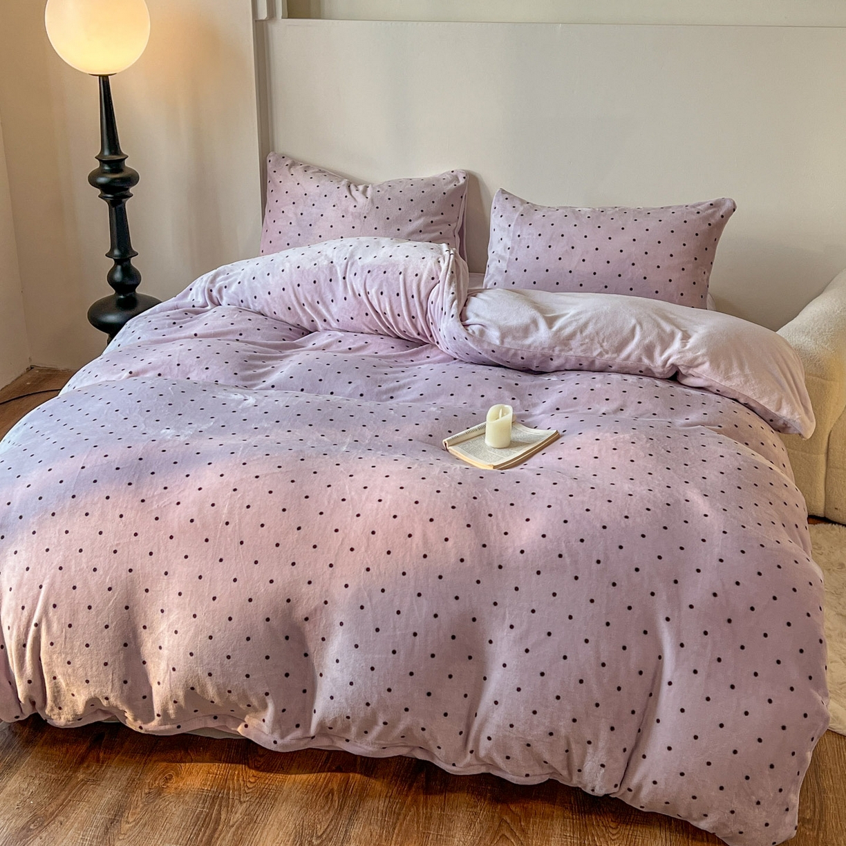 91家纺网 家纺一手货源 找家纺 思诺羽床笠 2025新款加厚牛奶绒印花四件套 绒点