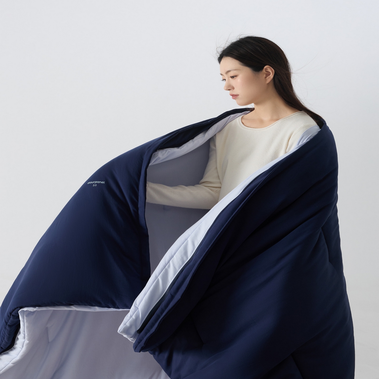 91家纺网 家纺一手货源 找家纺 夏罗俪 2025秋冬新款PRO2.0亚朵被子同款深睡被四季被冬被子母被春秋被保暖控温被子 四季-深睡蓝