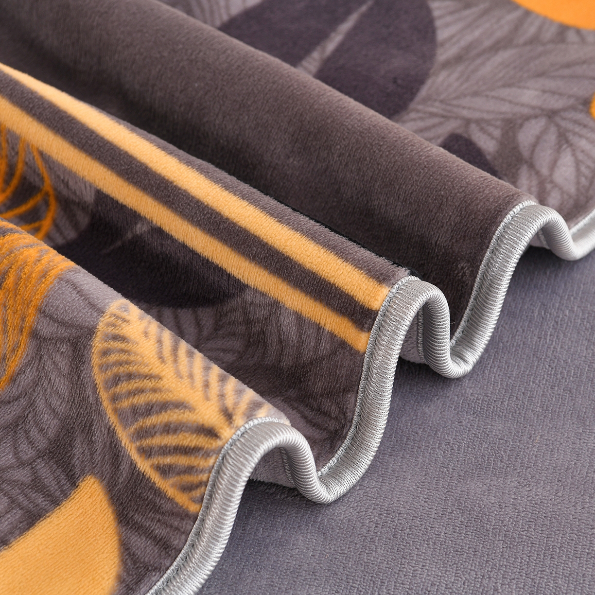 91家纺网 家纺一手货源 找家纺 羽梦2025新款8.5斤牛奶法莱绒金貂法兰绒四件套直播爆款 香叶流年