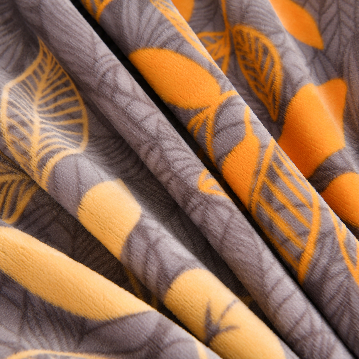 91家纺网 家纺一手货源 找家纺 羽梦2025新款8.5斤牛奶法莱绒金貂法兰绒四件套直播爆款 香叶流年