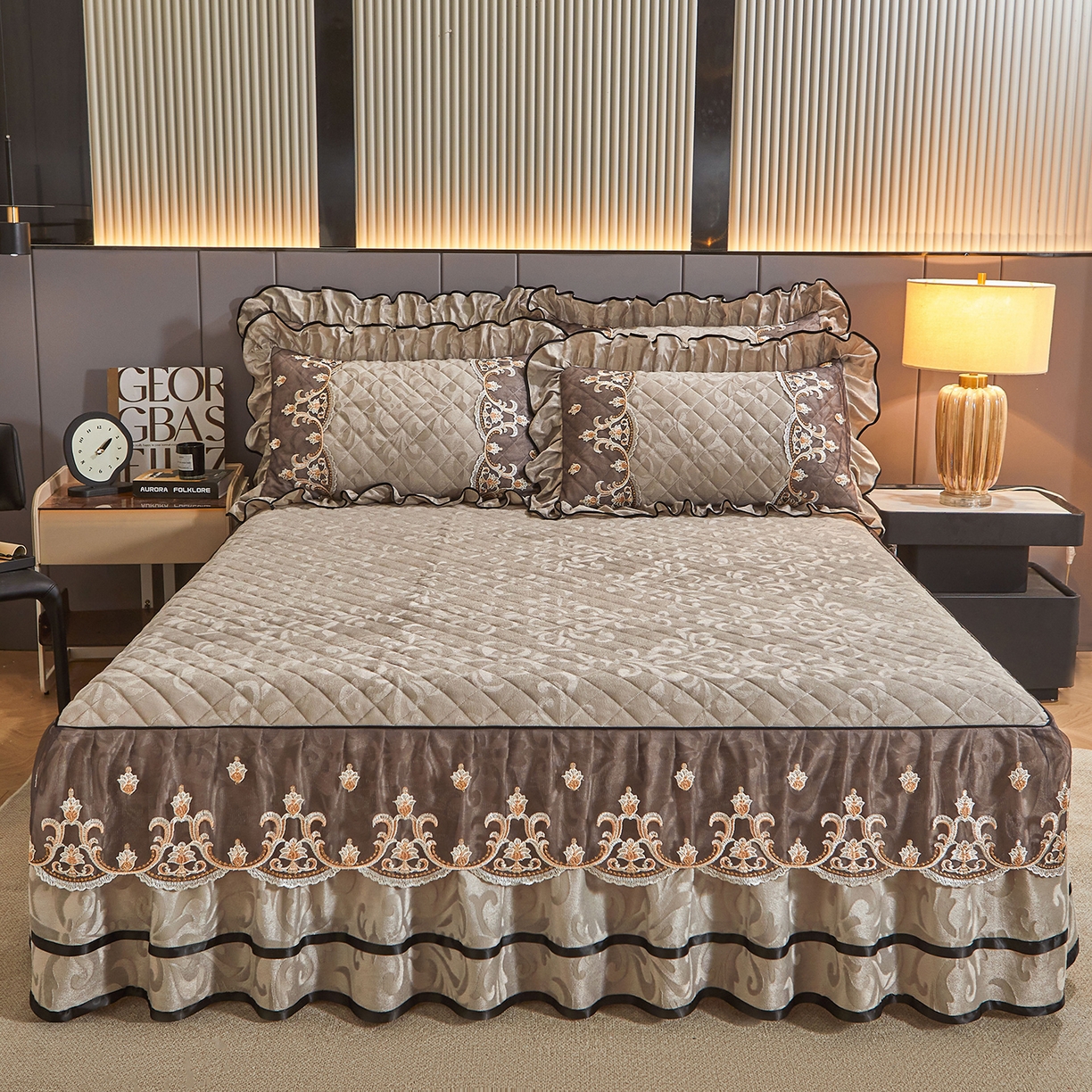 好儿喜家纺 2025新款柔暖天鹅绒夹棉床裙盛世年华系列床裙三件套 盛世年华-灰