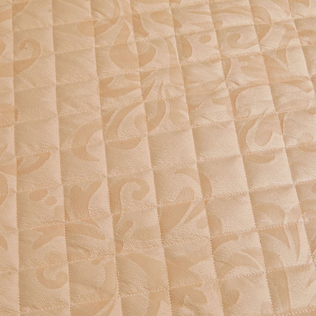 91家纺网 家纺一手货源 找家纺 好儿喜家纺 2025新款柔暖天鹅绒夹棉床裙盛世年华系列床裙三件套 盛世年华-米