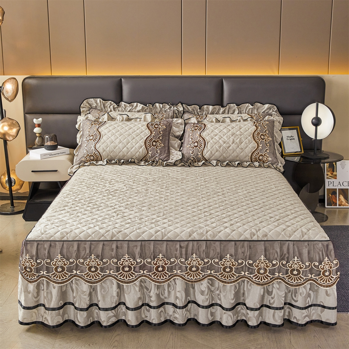 91家纺网 家纺一手货源 找家纺 （总）好儿喜家纺 2025新款柔暖天鹅绒夹棉床裙奥菲庄园系列床裙三件套