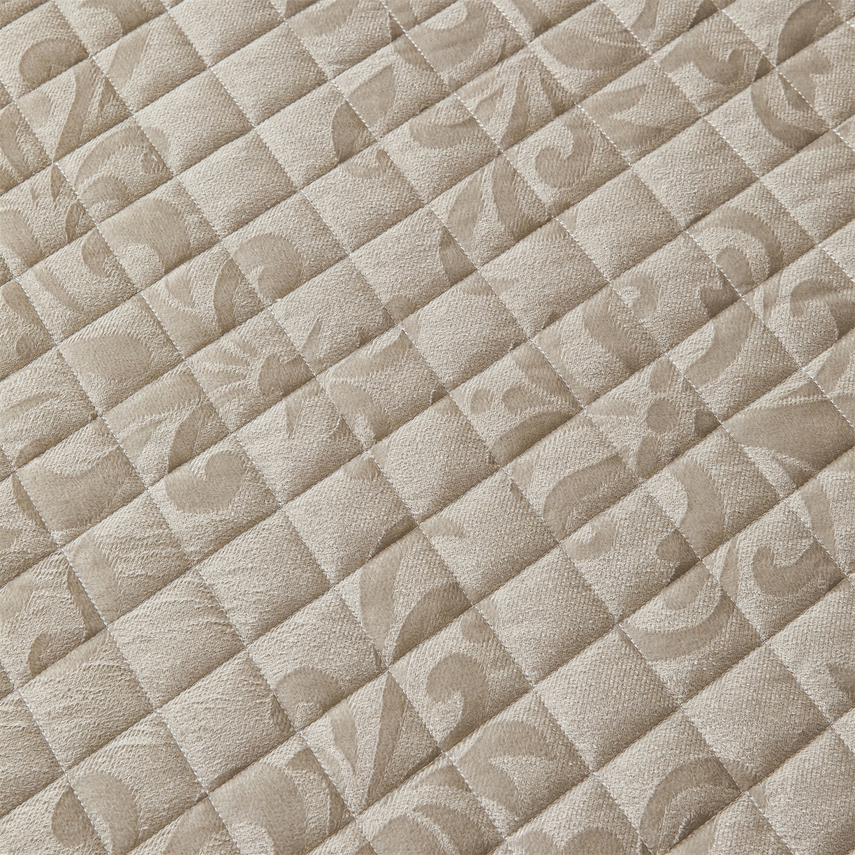 91家纺网 家纺一手货源 找家纺 好儿喜家纺 2025新款柔暖天鹅绒夹棉床裙奥菲庄园系列床裙三件套 奥菲庄园-灰