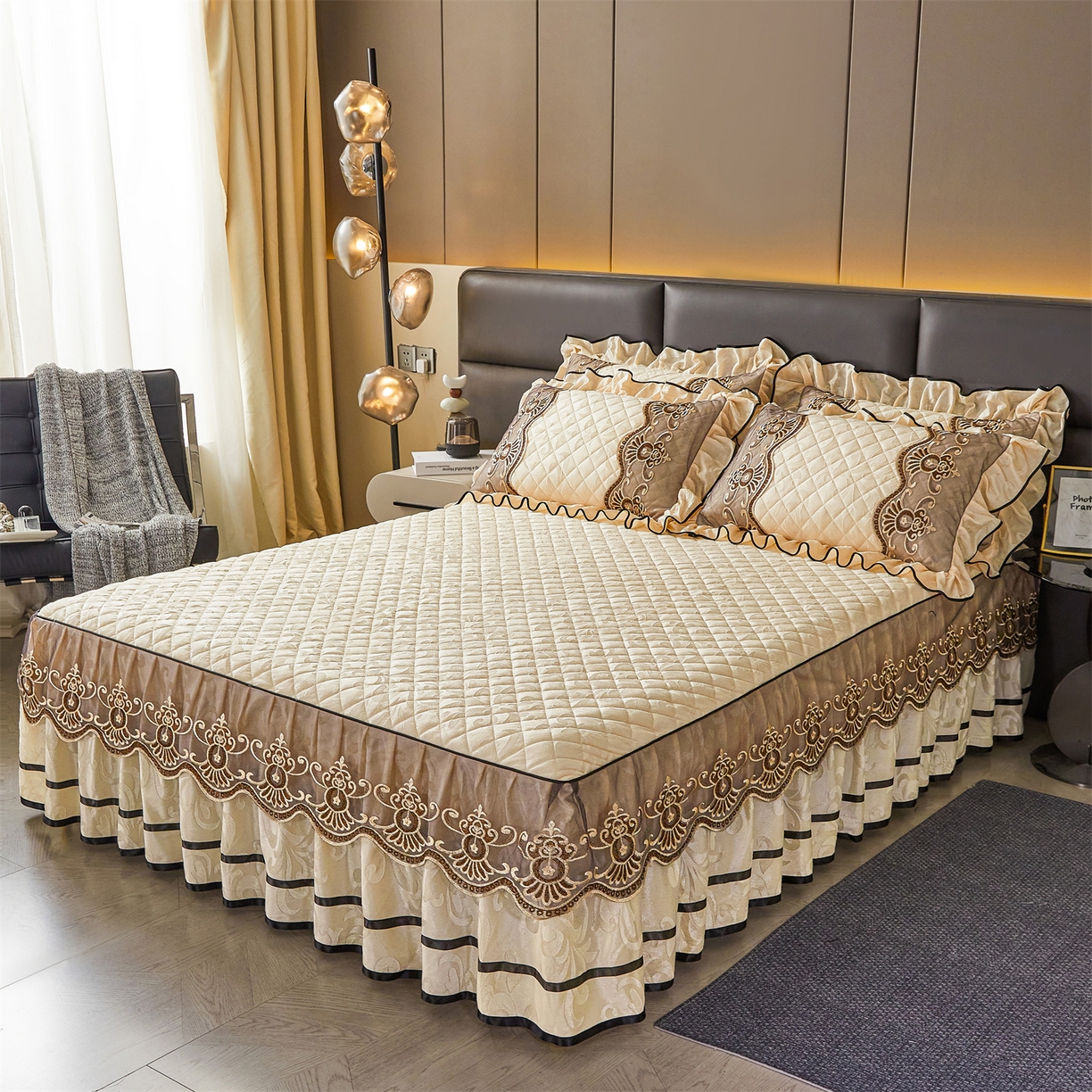 91家纺网 家纺一手货源 找家纺 好儿喜家纺 2025新款柔暖天鹅绒夹棉床裙奥菲庄园系列床裙三件套 奥菲庄园-米