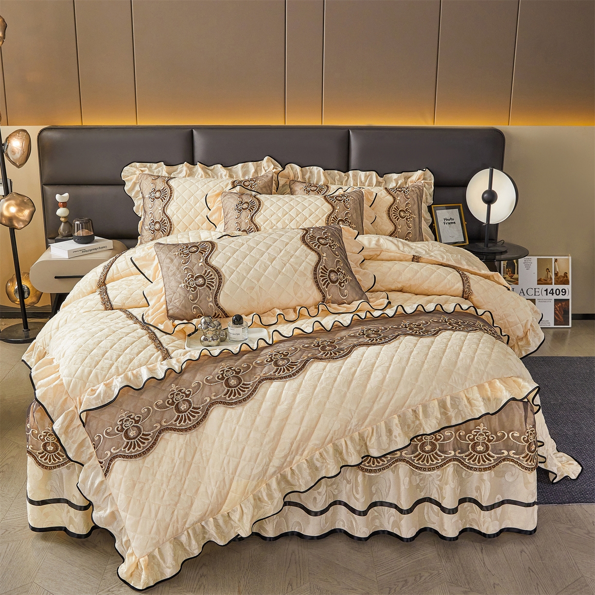 91家纺网 家纺一手货源 找家纺 （总）好儿喜家纺 2025新款柔暖天鹅绒夹棉床裙奥菲庄园系列四件套