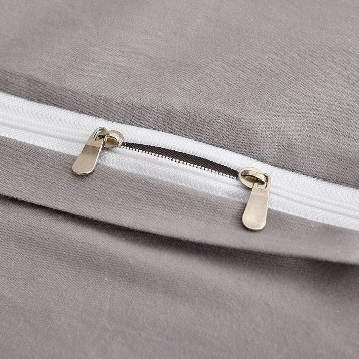 91家纺网 家纺一手货源 找家纺 宇彬家纺 2026直播热爆新款A类13374全棉母婴级一字绣宽边枕套被套纯色单被套贡缎新疆长绒匹马棉轻奢可定做 一字绣-绅士灰