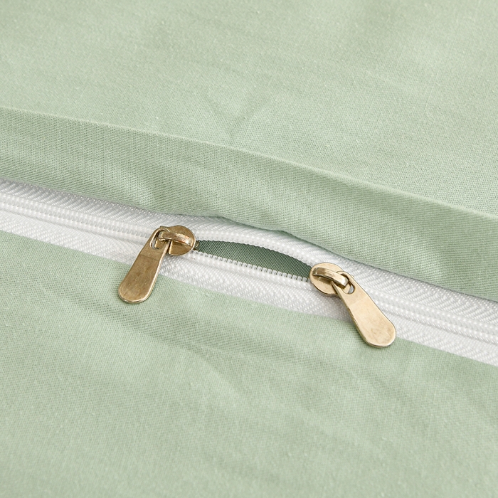 91家纺网 家纺一手货源 找家纺 宇彬家纺 2026直播热爆新款A类13374全棉母婴级一字绣宽边枕套被套纯色单被套贡缎新疆长绒匹马棉轻奢可定做 一字绣-炫彩绿