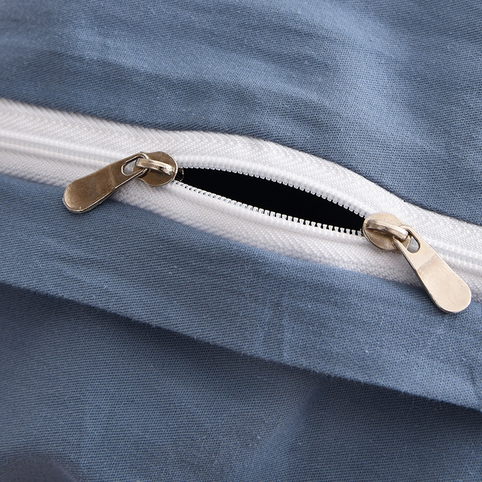 91家纺网 家纺一手货源 找家纺 宇彬家纺 2026直播热爆新款A类13374全棉母婴级一字绣宽边枕套被套纯色单被套贡缎新疆长绒匹马棉轻奢可定做 一字绣-宾利蓝