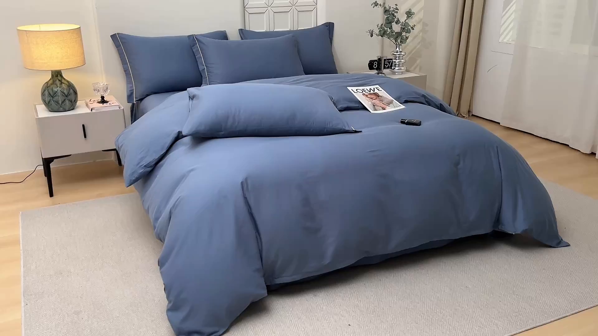 91家纺网 家纺一手货源 找家纺 宇彬家纺 2026直播热爆新款A类13374全棉母婴级一字绣宽边枕套被套纯色单被套贡缎新疆长绒匹马棉轻奢可定做 一字绣-宾利蓝