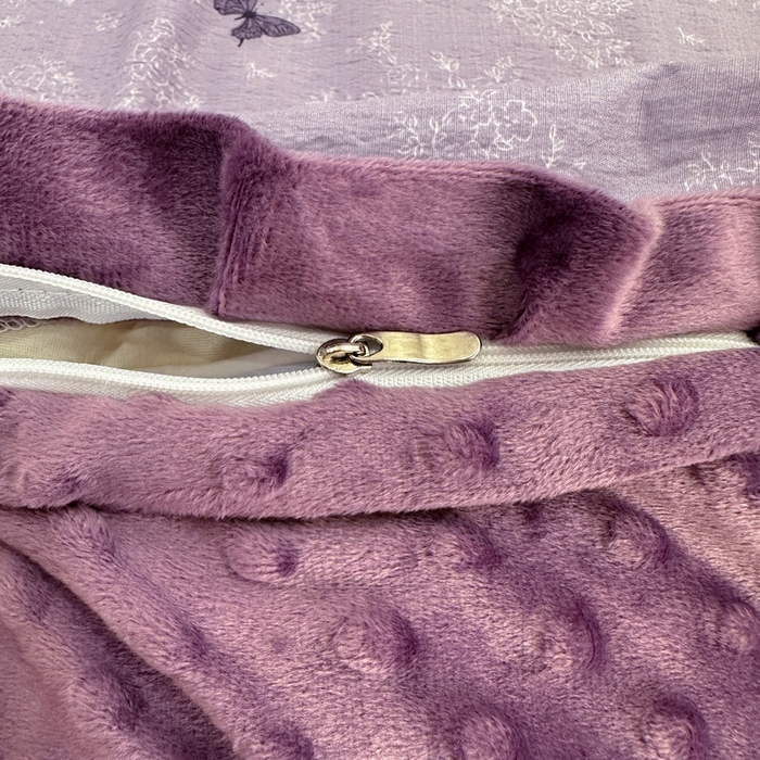 91家纺网 家纺一手货源 找家纺 一比一家纺 2025新款保暖舒适云感纱➕绒加绒四件套 蝶影- 紫