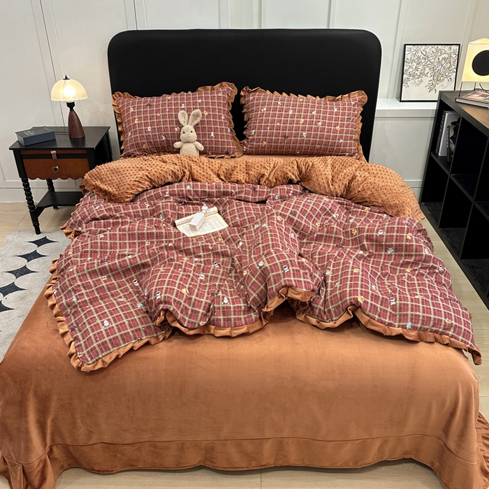 91家纺网 家纺一手货源 找家纺 一比一家纺 2025新款保暖舒适云感纱➕绒加绒四件套 冬日暖阳