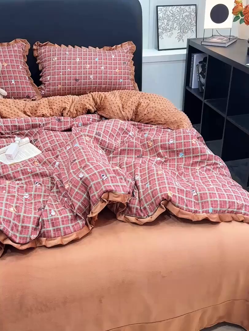 91家纺网 家纺一手货源 找家纺 一比一家纺 2025新款保暖舒适云感纱➕绒加绒四件套 冬日暖阳