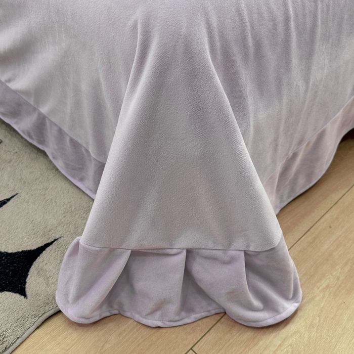 91家纺网 家纺一手货源 找家纺 一比一家纺 2025新款保暖舒适云感纱➕绒加绒四件套 格子蝴蝶结紫