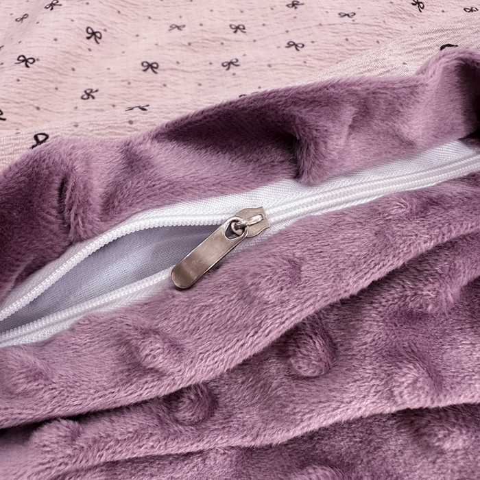 91家纺网 家纺一手货源 找家纺 一比一家纺 2025新款保暖舒适云感纱➕绒加绒四件套 蝴蝶结点点- 紫