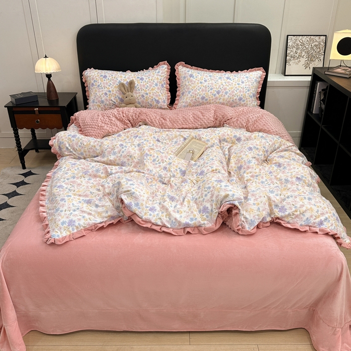 91家纺网 家纺一手货源 找家纺 一比一家纺 2025新款保暖舒适云感纱➕绒加绒四件套 花漾