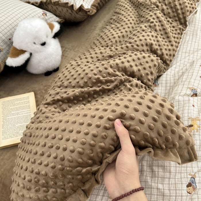 91家纺网 家纺一手货源 找家纺 一比一家纺 2025新款保暖舒适云感纱➕绒加绒四件套 樱桃小狗