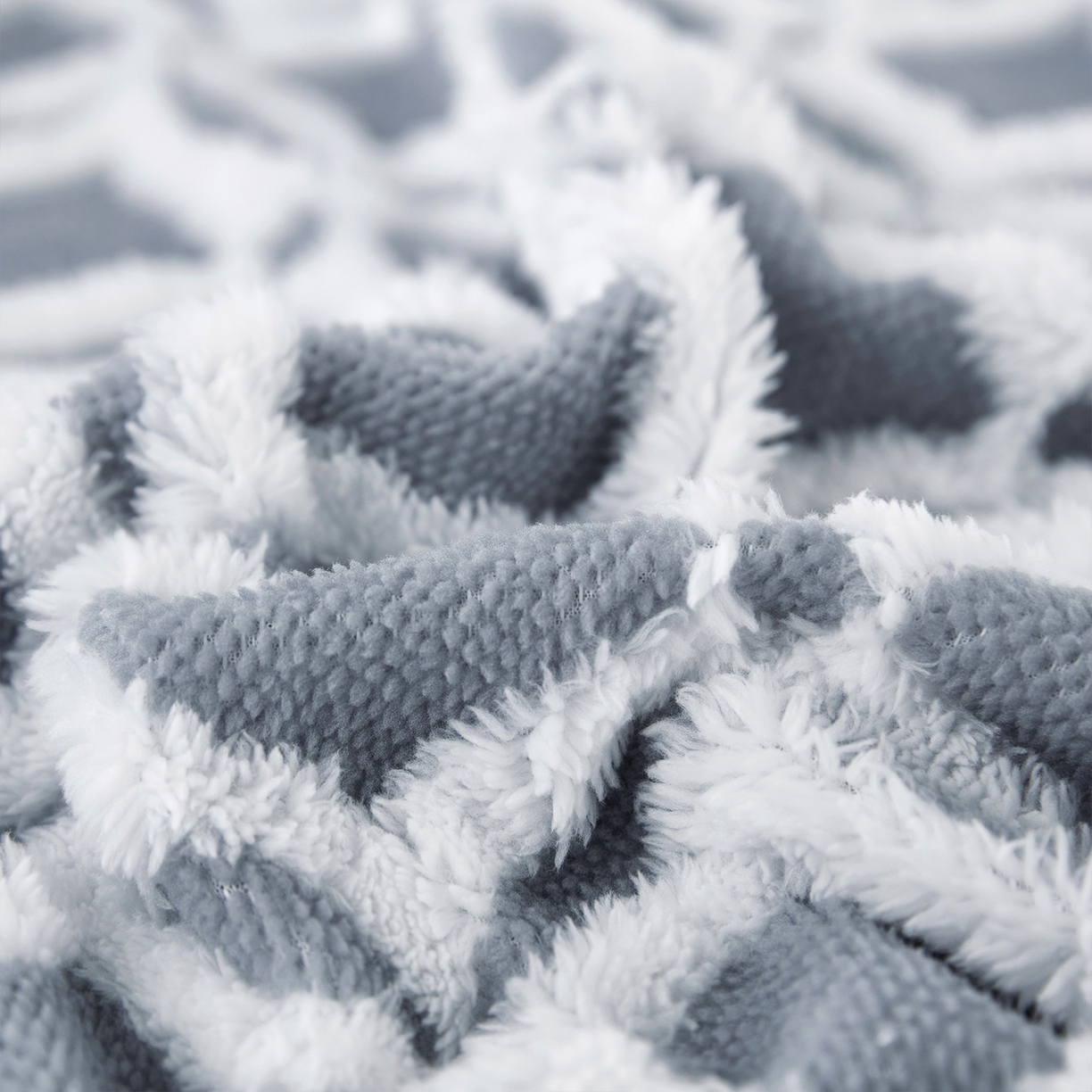 91家纺网 家纺一手货源 找家纺 云玲时尚 2025新款阳离子塔芙绒床笠 菱格灰