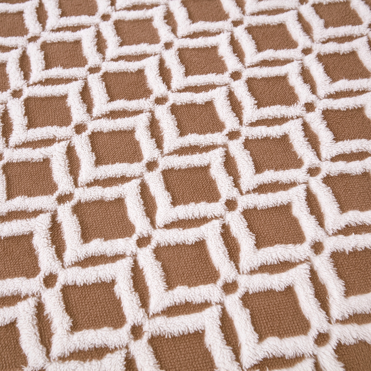 91家纺网 家纺一手货源 找家纺 云玲时尚 2025新款阳离子塔芙绒床笠 菱格深咖