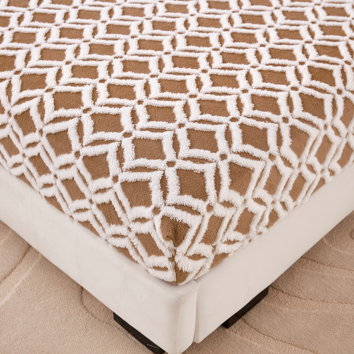 91家纺网 家纺一手货源 找家纺 云玲时尚 2025新款阳离子塔芙绒床笠 菱格深咖