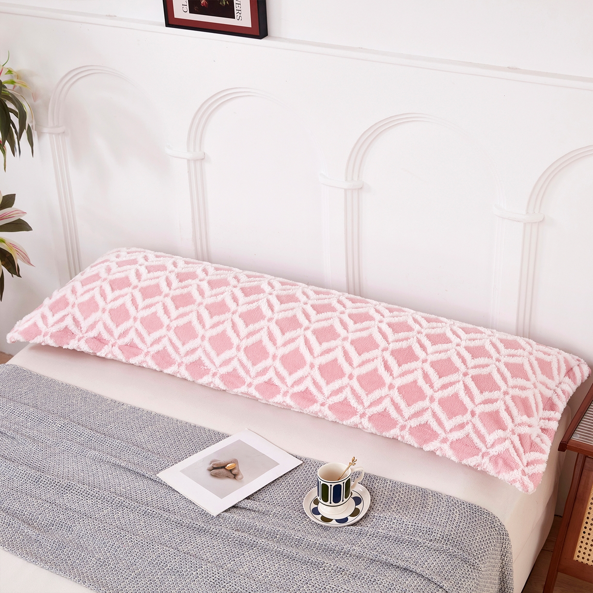 91家纺网 家纺一手货源 找家纺 云玲时尚 2025新款阳离子塔芙绒双人枕套 菱格粉