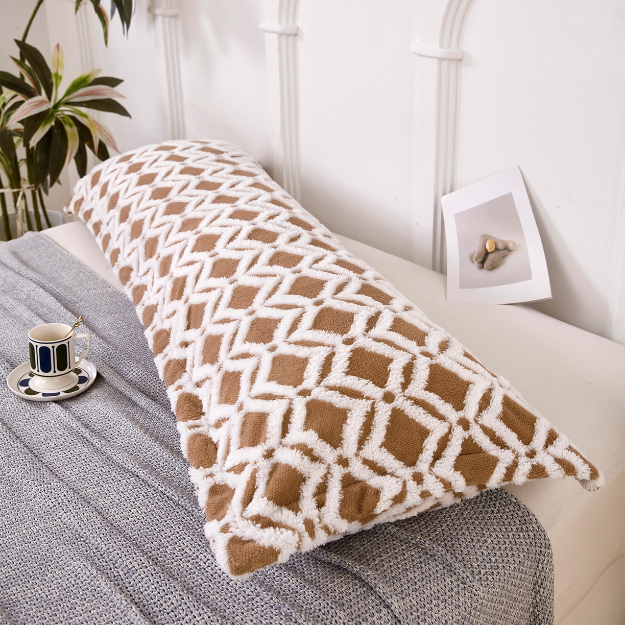 91家纺网 家纺一手货源 找家纺 云玲时尚 2025新款阳离子塔芙绒双人枕套 菱格深咖