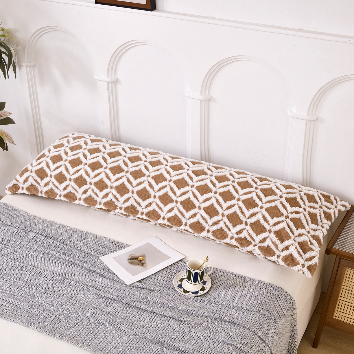 91家纺网 家纺一手货源 找家纺 云玲时尚 2025新款阳离子塔芙绒双人枕套 菱格深咖