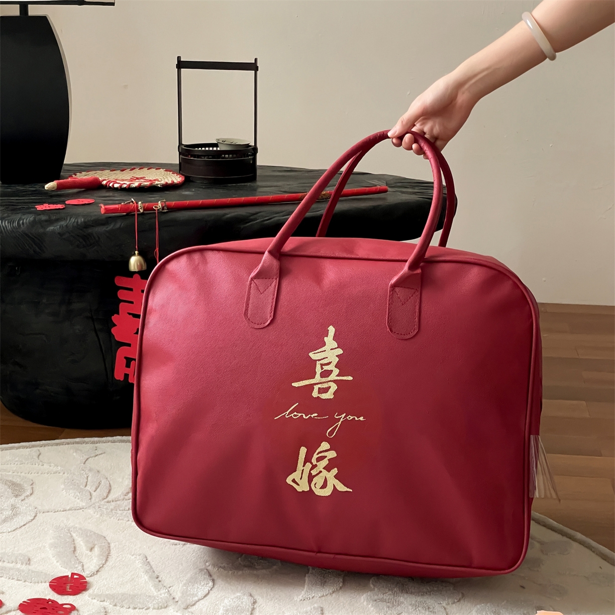 91家纺网 家纺一手货源 找家纺 （总）西西家居 2025新款230g牛奶绒婚庆刺绣四件套-金玉满堂 会员-20元 （各平台严格控价劵后不低于338元起!）