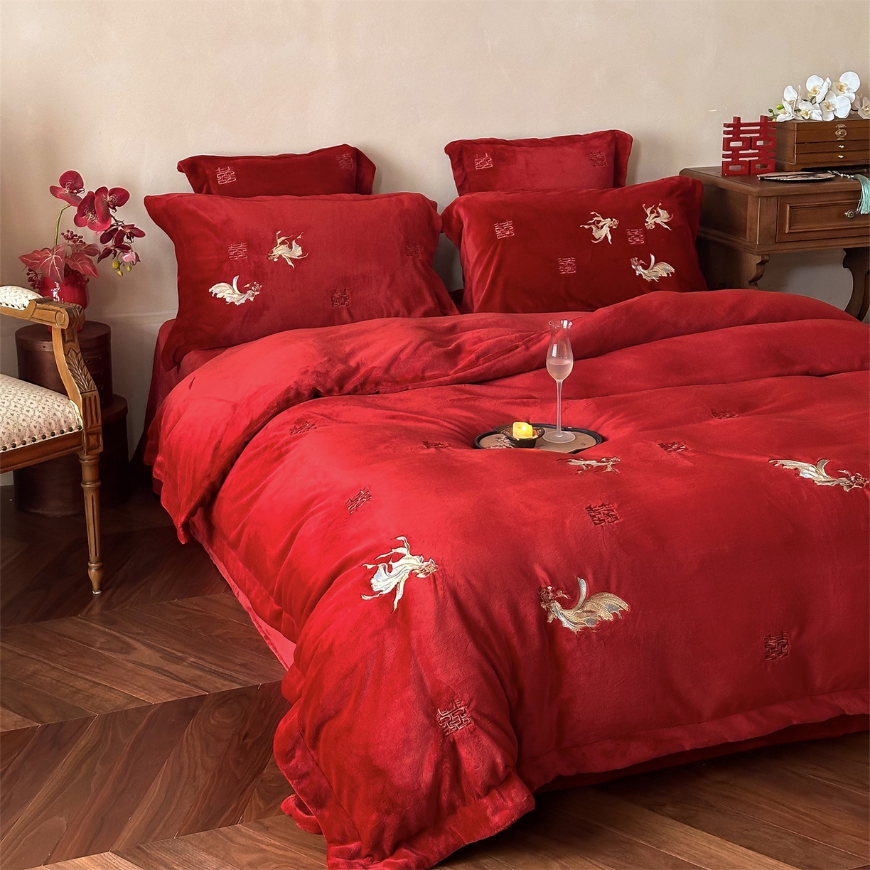 91家纺网 家纺一手货源 找家纺 （总）西西家居 2025新款230g牛奶绒婚庆刺绣四件套-金玉满堂 会员-20元 （各平台严格控价劵后不低于338元起!）