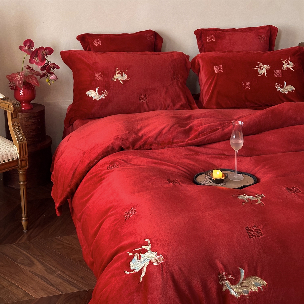 91家纺网 家纺一手货源 找家纺 （总）西西家居 2025新款230g牛奶绒婚庆刺绣四件套-金玉满堂 会员-20元 （各平台严格控价劵后不低于338元起!）