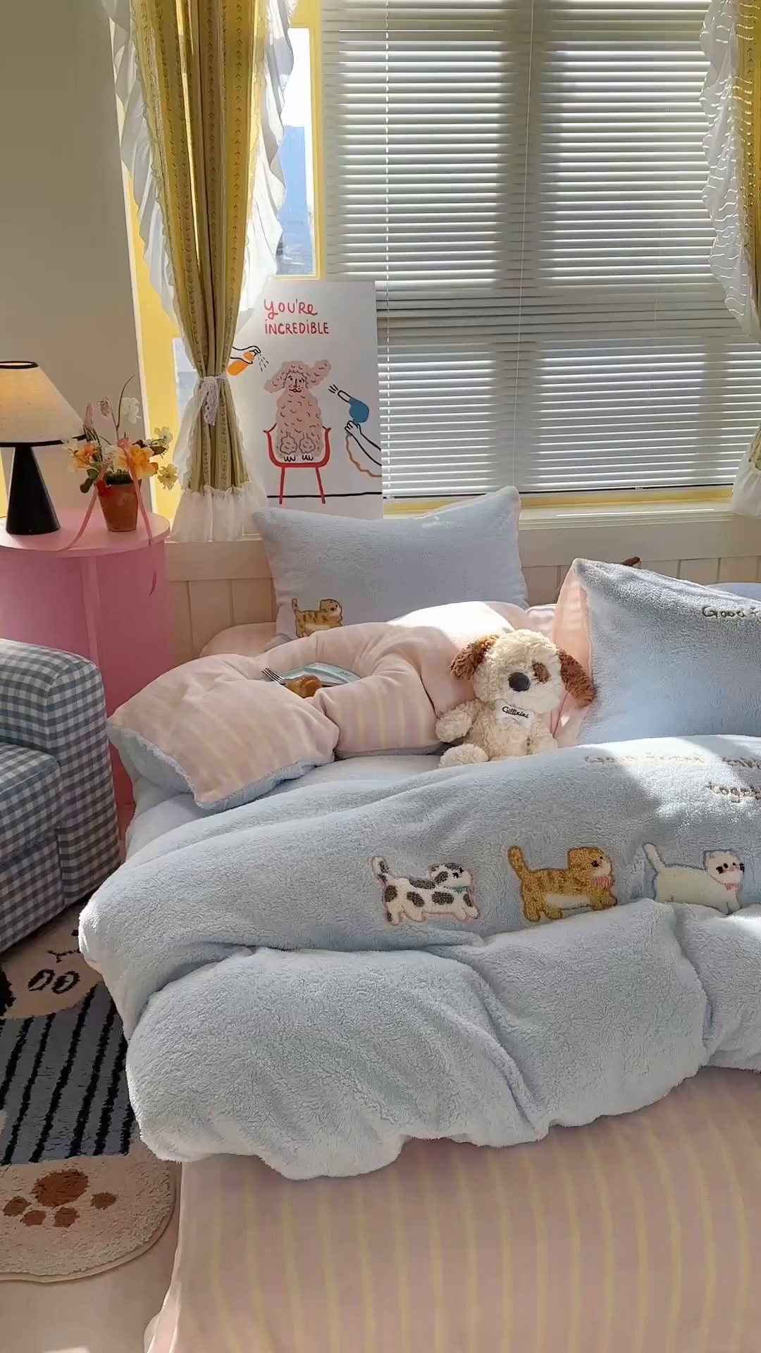 91家纺网 家纺一手货源 找家纺 暖生活 2025新款高克重细颗粒羊羔绒四件套 小咪排队