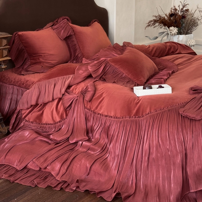 91家纺网 家纺一手货源 找家纺 （总）美芝莱床垫 2025新款亲肤舒适全消光牛奶绒床盖四件套-索菲亚 （券后控价： 床盖款 标准398 床盖款 加大418）